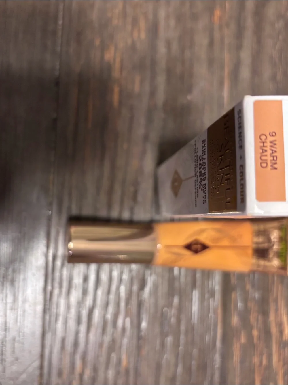 Charlotte Tilbury Beautiful Skin Foundation - 9 Warm Chaud
